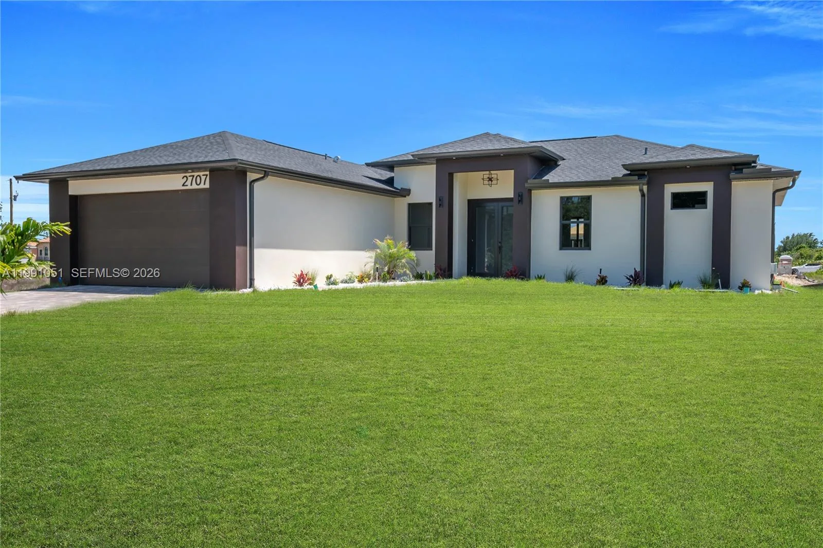 2707 29th St, Lehigh Acres, FL 33976 photo 2