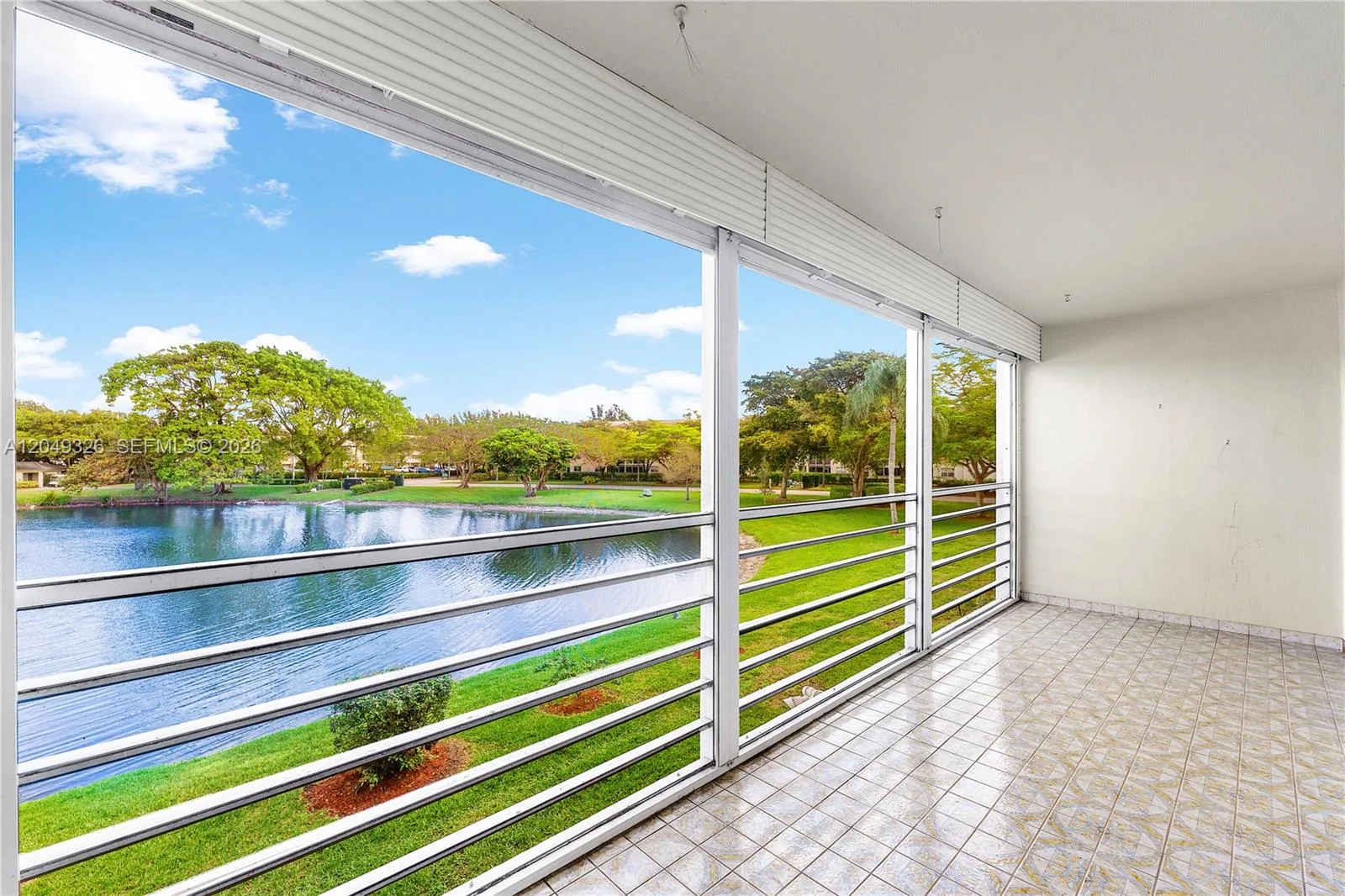 4301 Martinique Cir # H2, Coconut Creek, FL 33066 photo 3