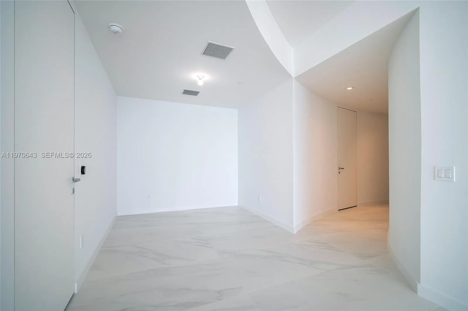 18975 Collins Ave # 1604, Sunny Isles Beach, FL 33160 photo 10