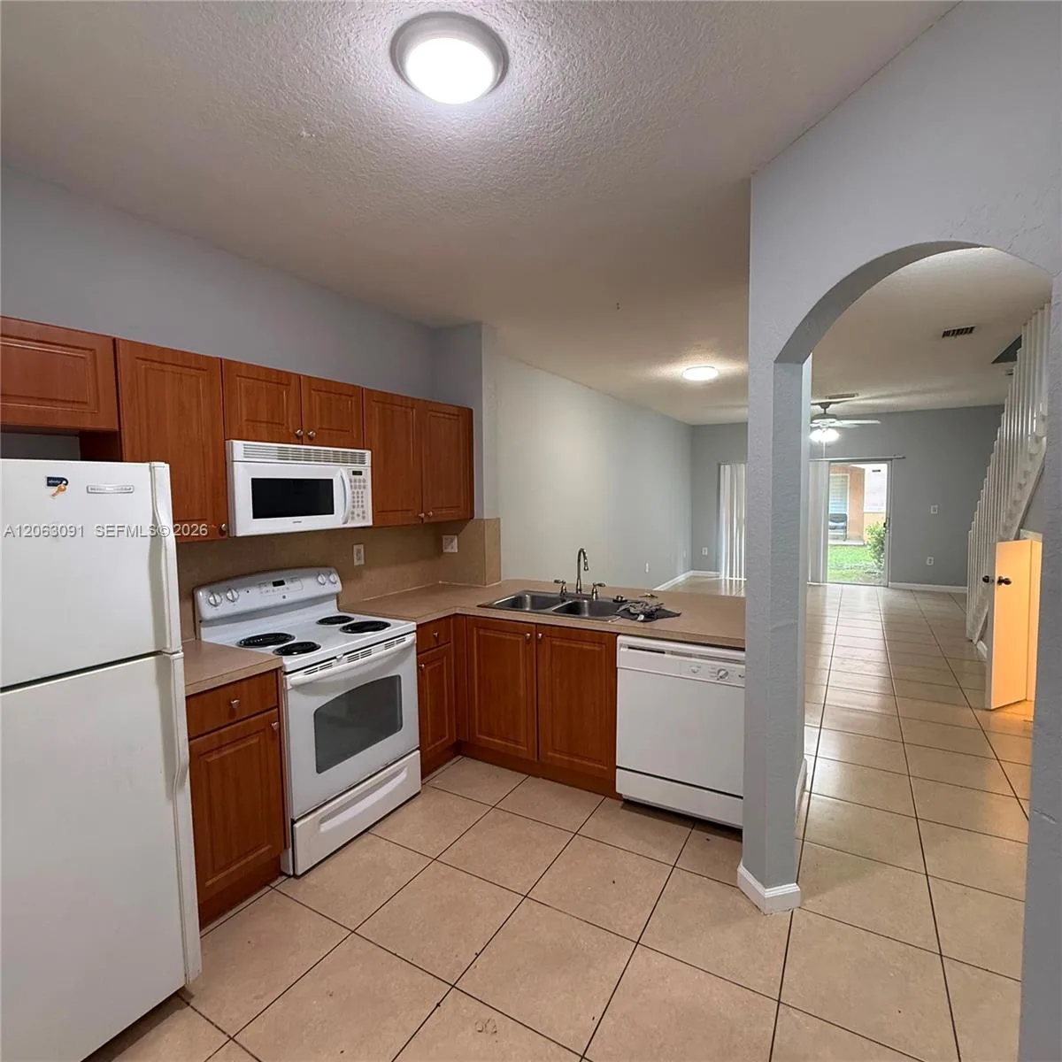 8811 S ISLES CR # 8811, Tamarac, FL 33321