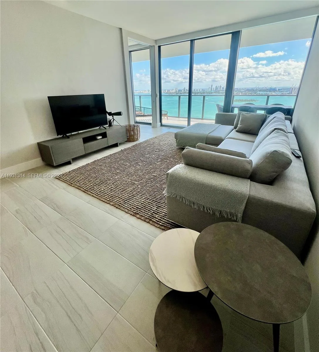 650 NE 32nd St # 3106, Miami, FL 33137