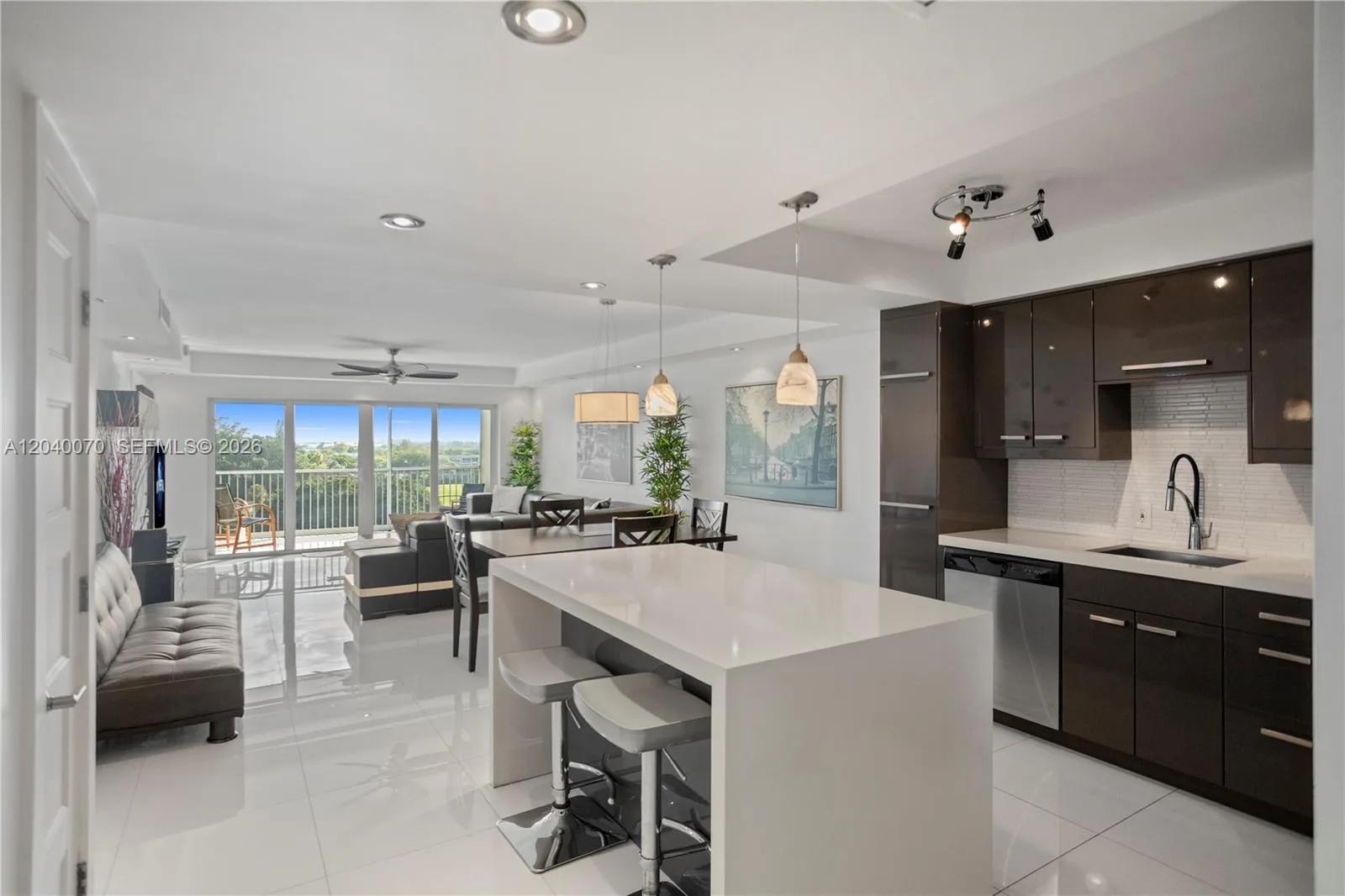 3050 N Palm Aire Dr # 710, Pompano Beach, FL 33069 photo 3