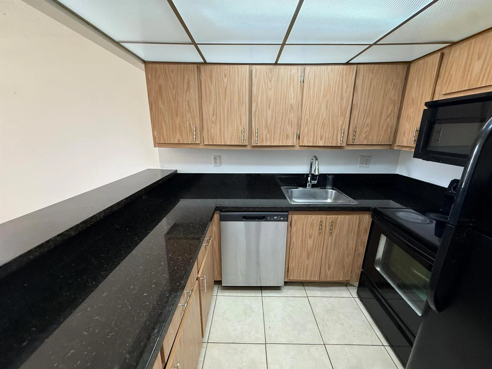 5981 WASHINGTON Street # 207, Hollywood, FL 33023 photo 6