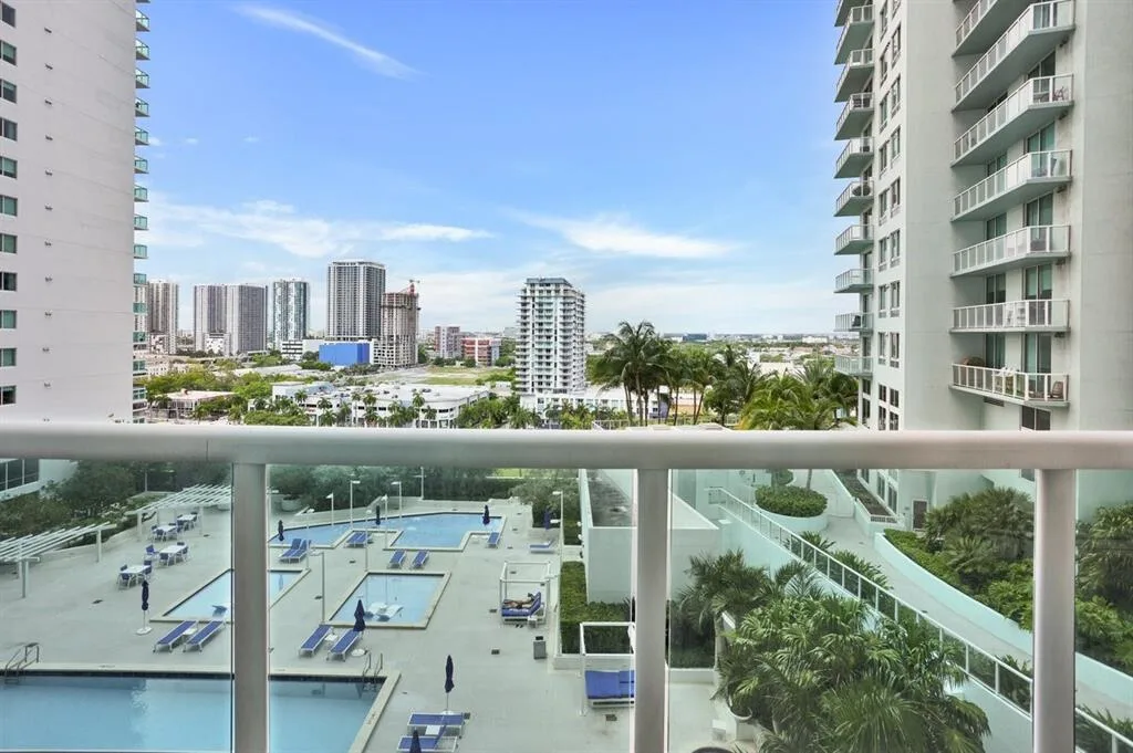 1800 N Bayshore Drive # 1610, Miami, FL 33132