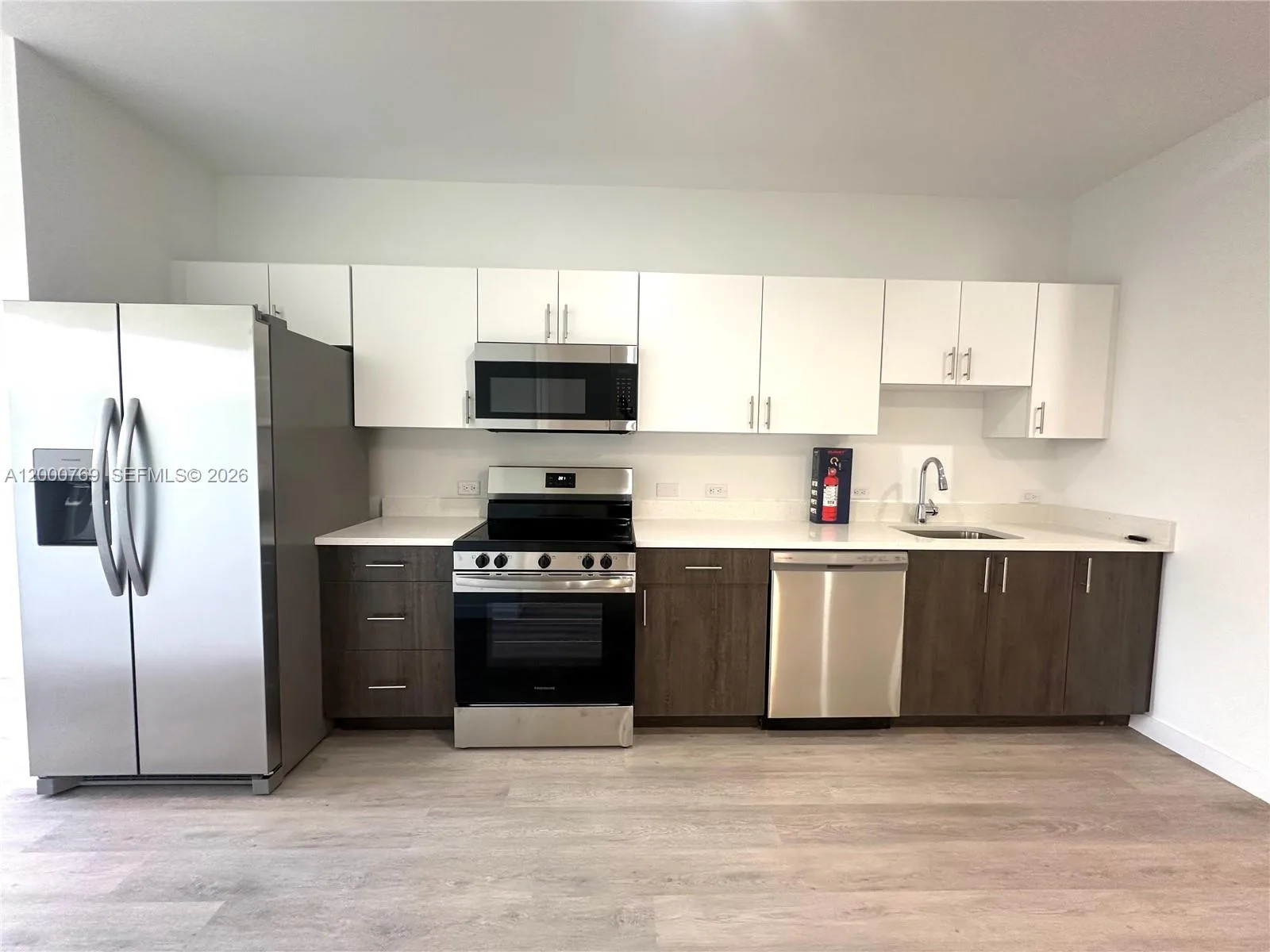 20 NE 19th Ave # 304, Pompano Beach, FL 33060 photo 2