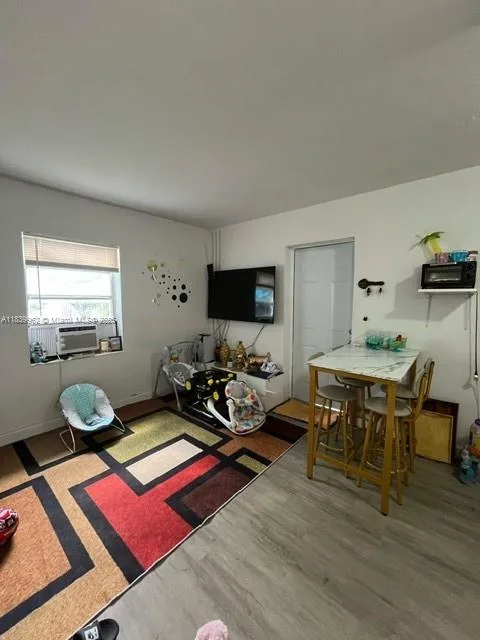 7230 NW 3rd St, Miami, FL 33126 photo 8