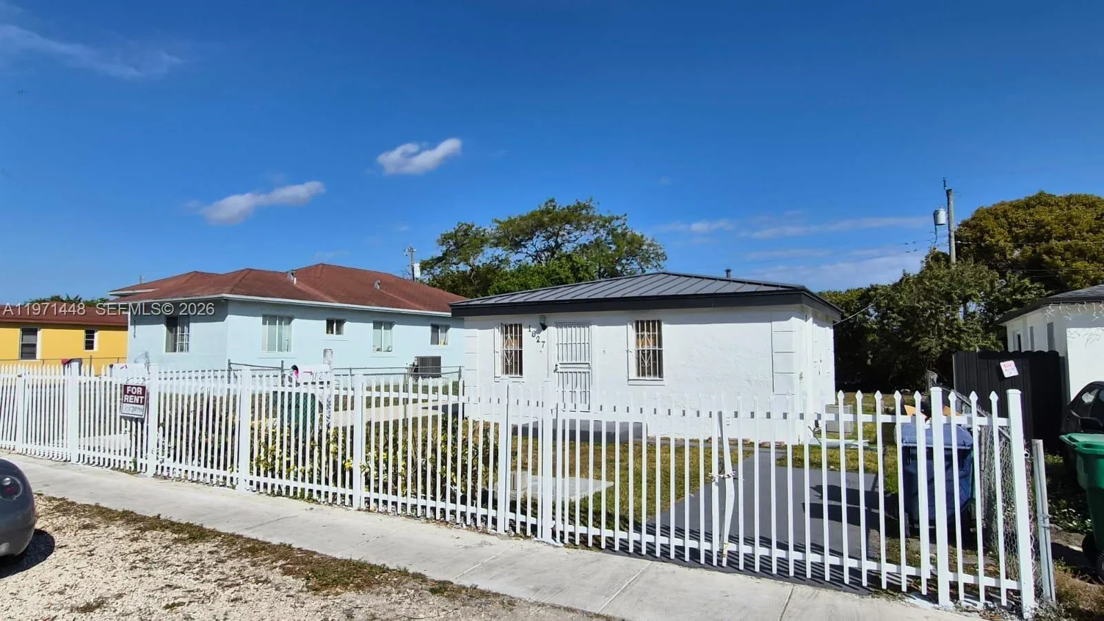 1827 NW 74th Ter, Miami, FL 33147
