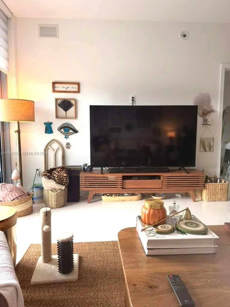 16385 BISCAYNE BLVD # 303, Sunny Isles Beach, FL 33160 photo 6