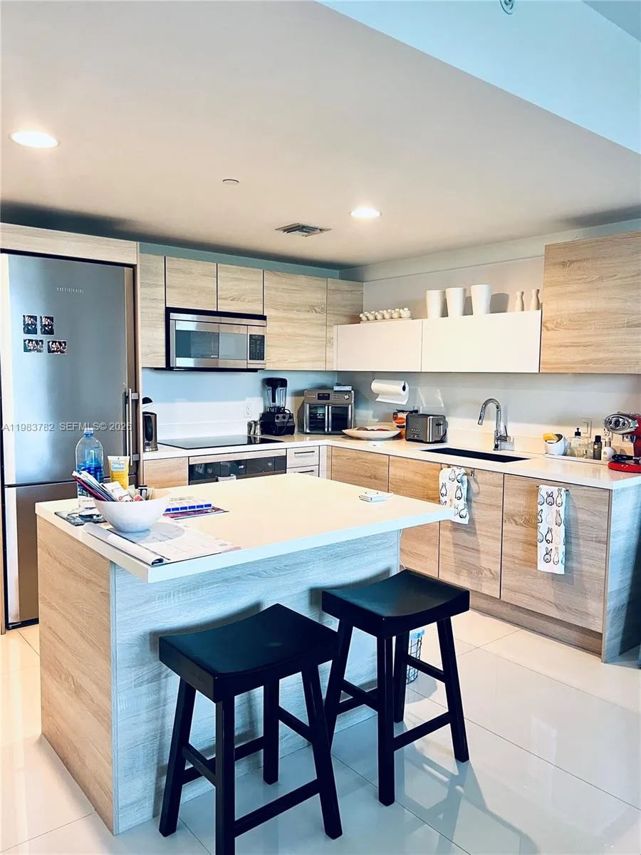 16385 BISCAYNE BLVD # 303, Sunny Isles Beach, FL 33160 photo 8