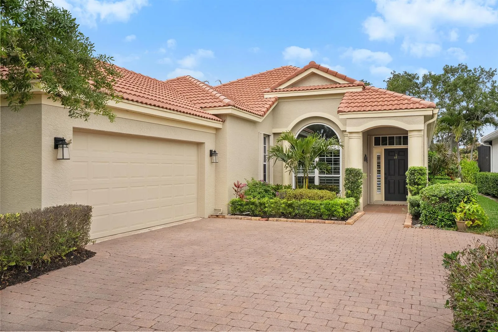 4626 NW Wandering Oak Court, Jensen Beach, FL 34957 photo 2