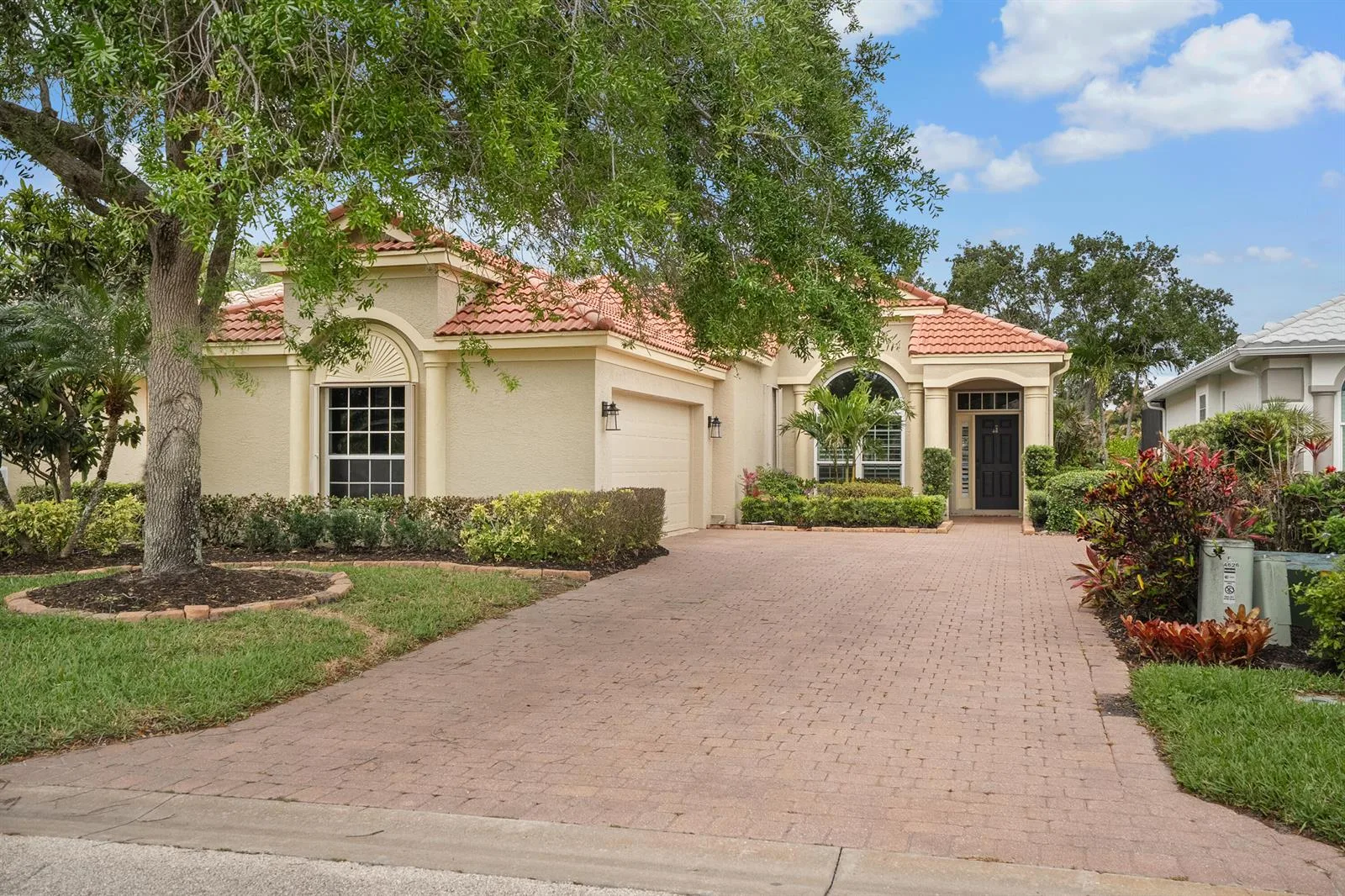 4626 NW Wandering Oak Court, Jensen Beach, FL 34957 photo 3