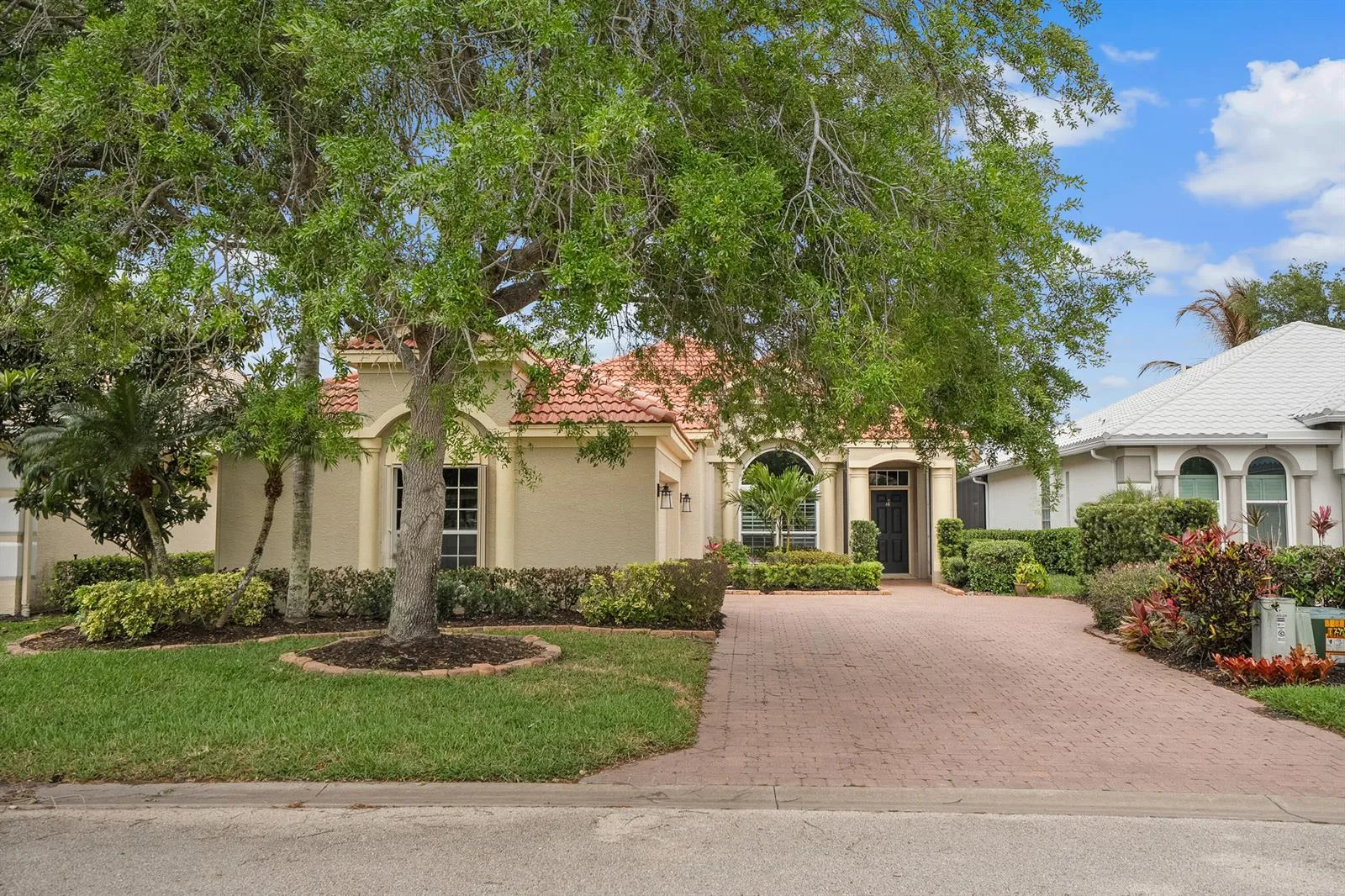 4626 NW Wandering Oak Court, Jensen Beach, FL 34957 photo 5