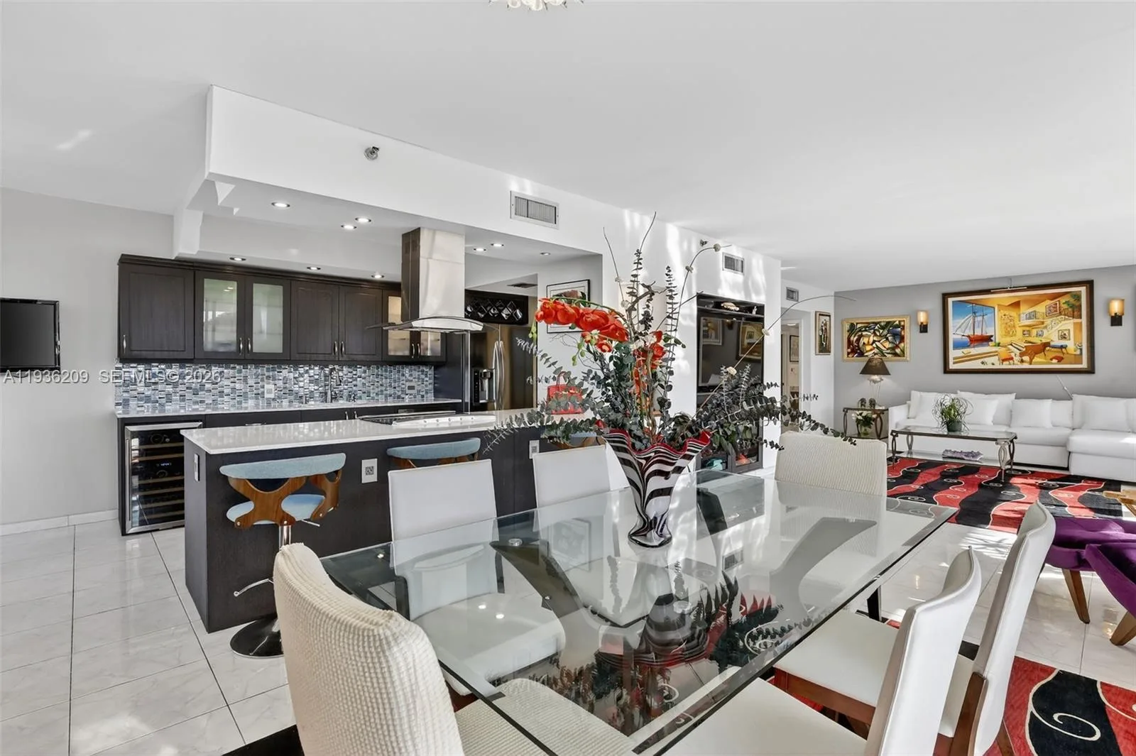 20281 E Country Club Dr # 201, Aventura, FL 33180