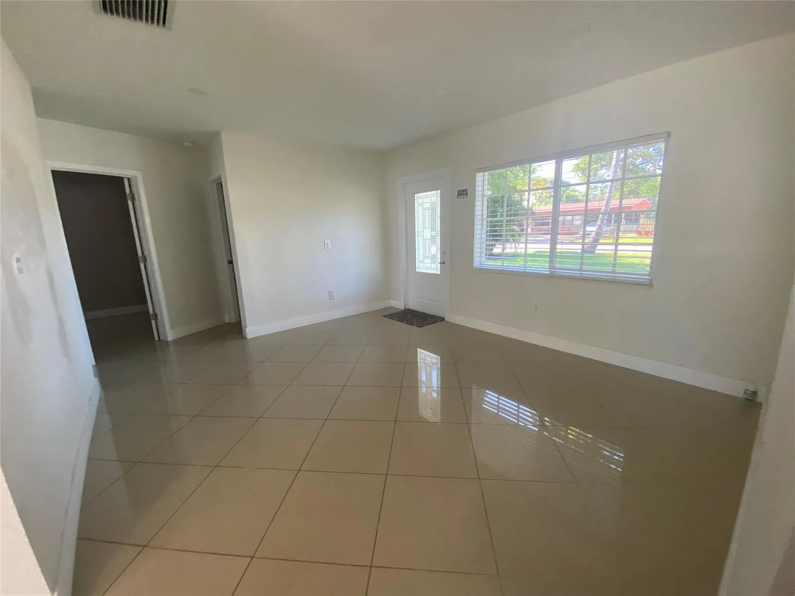 6325 Grant Court, Hollywood, FL 33024 photo 3