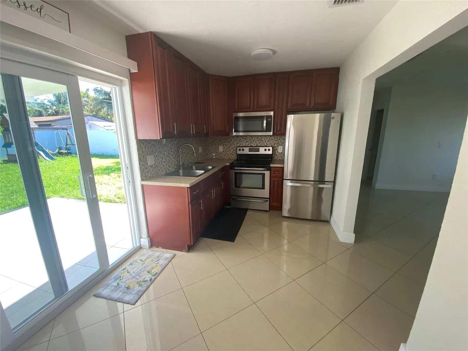 6325 Grant Court, Hollywood, FL 33024 photo 4