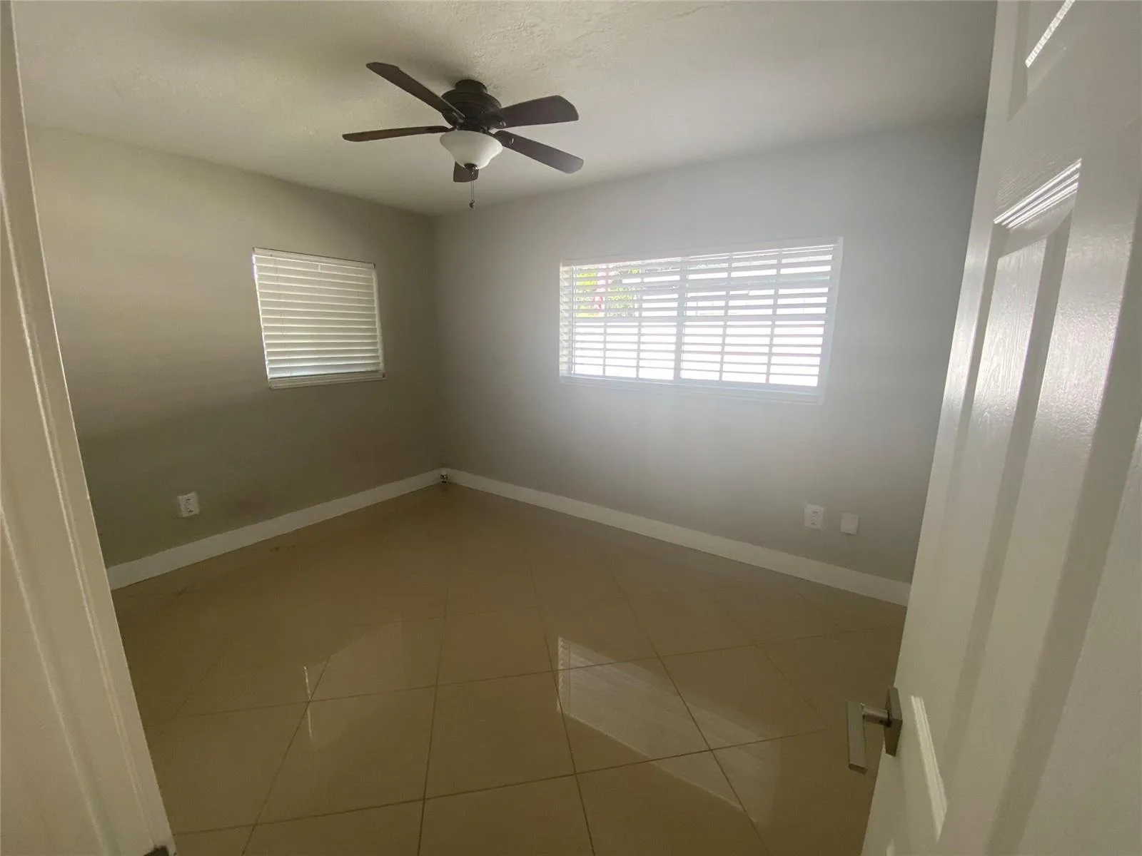 6325 Grant Court, Hollywood, FL 33024 photo 5