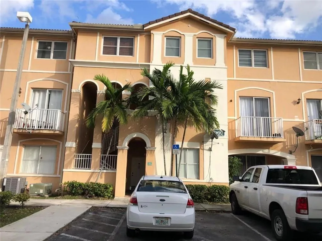 7060 NW 177th Street # 103, Hialeah, FL 33015