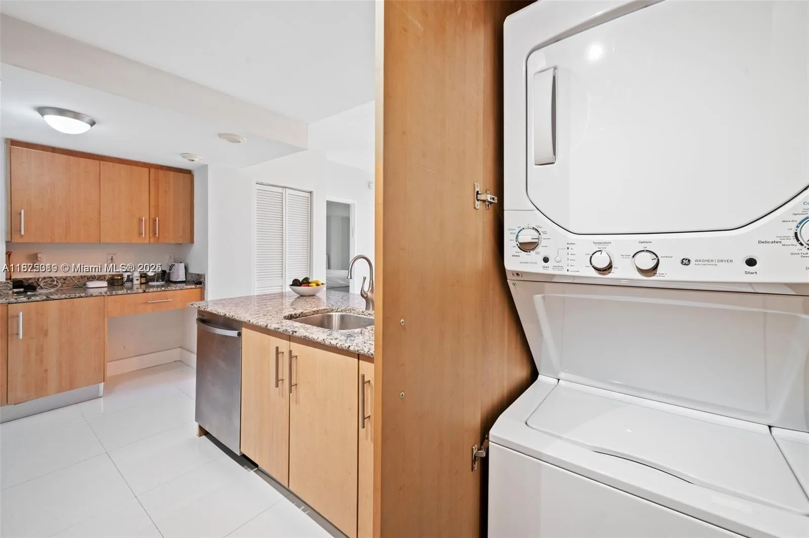 10275 Collins Ave # 526, Bal Harbour, FL 33154 photo 4