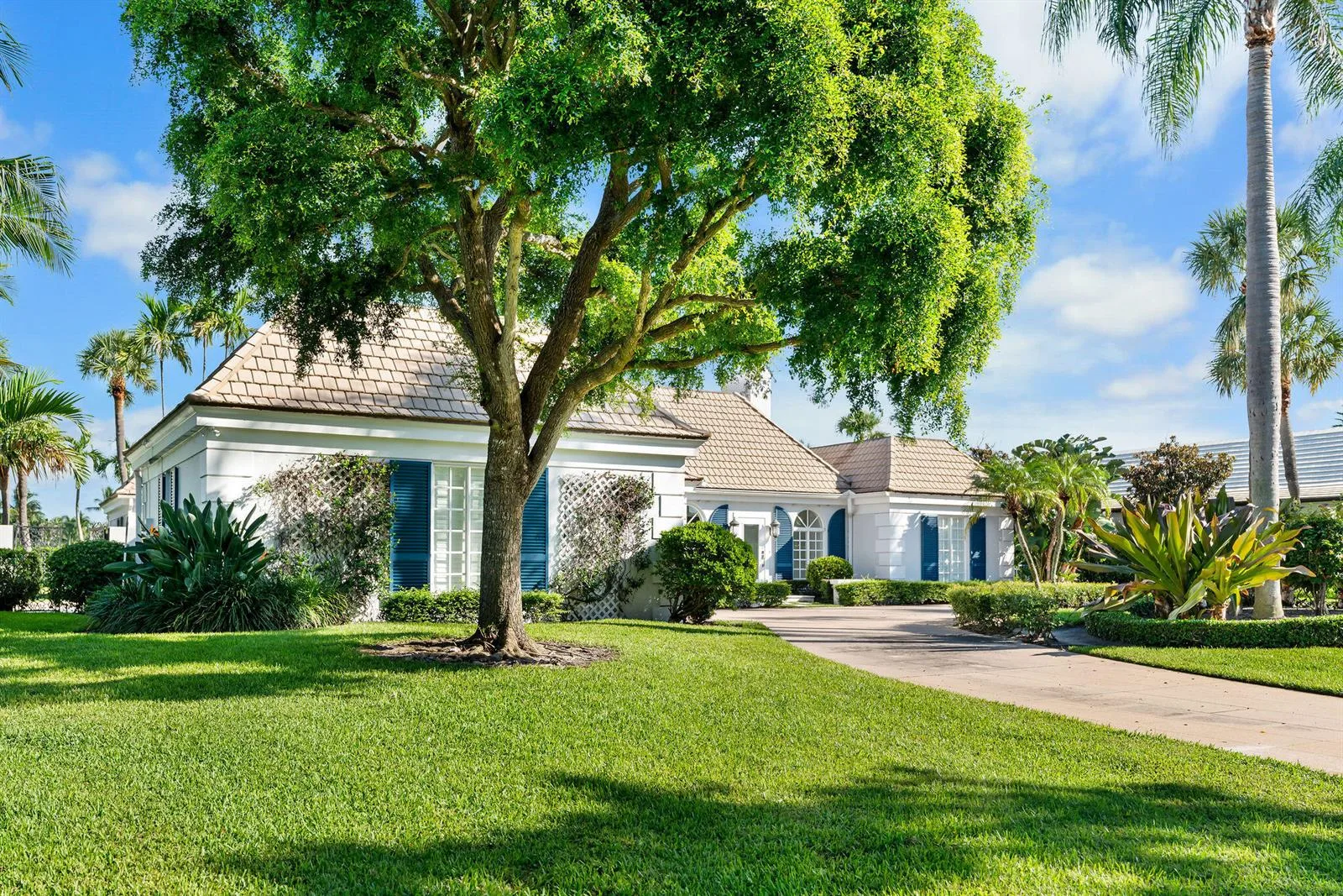 971 LAKE HOUSE Drive, North Palm Beach, FL 33408 photo 6