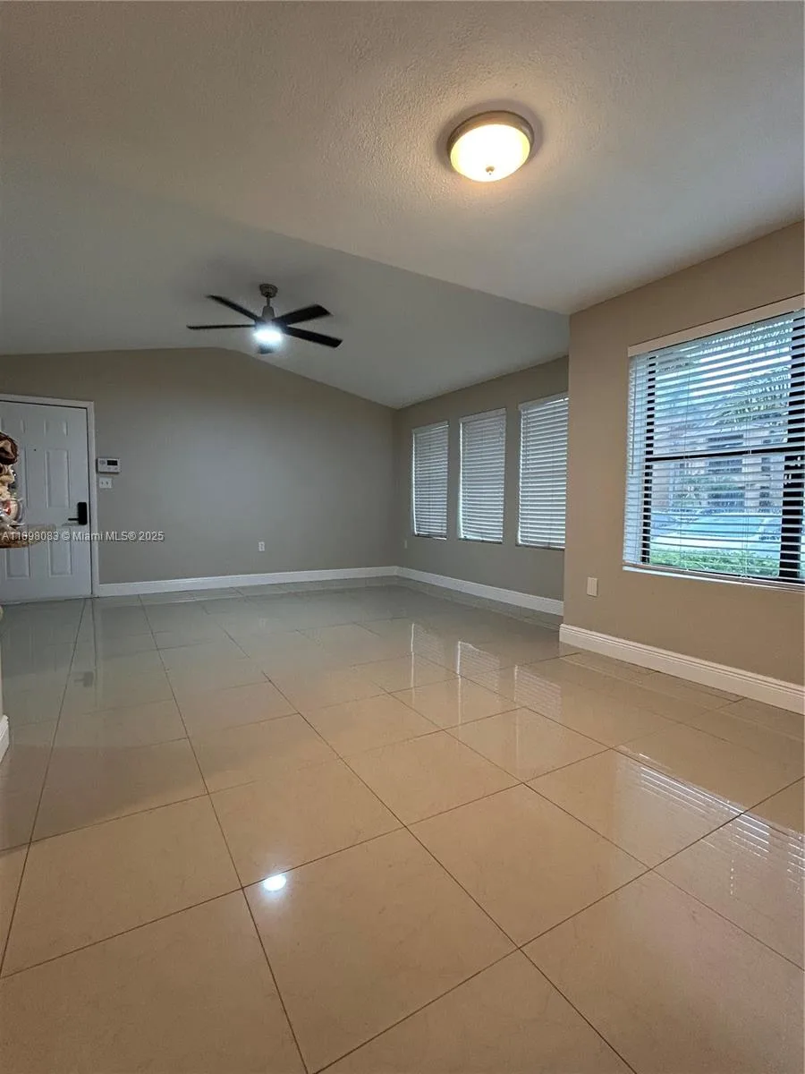 15581 SW 104th Ter # 214, Miami, FL 33196 photo 3