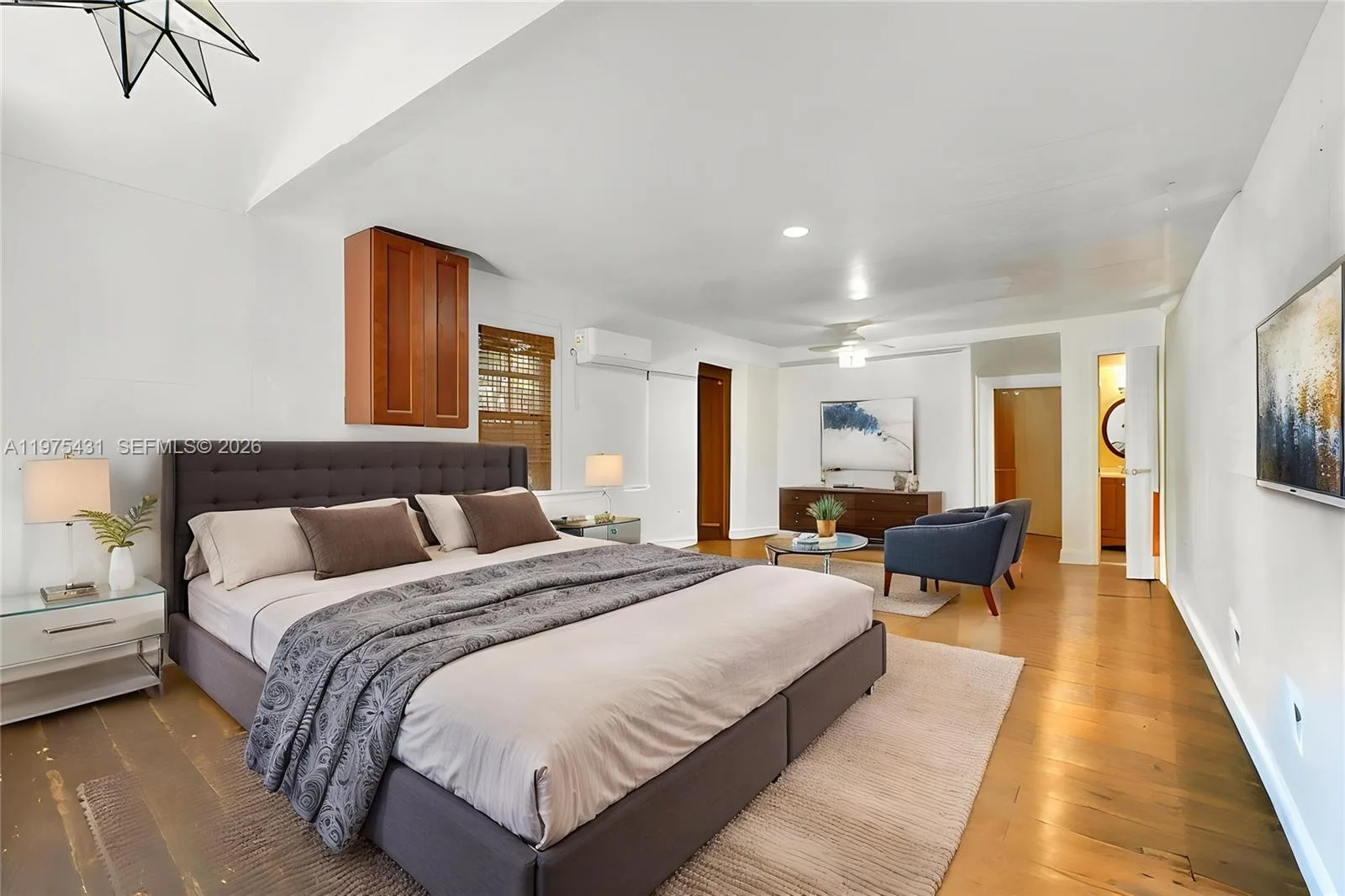 11809 NE 1st Ave, Miami, FL 33161 photo 5