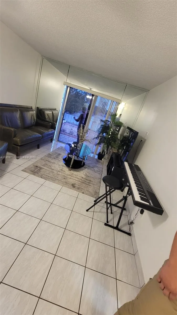 6820 W Flagler St # 207, Miami, FL 33144 photo 4