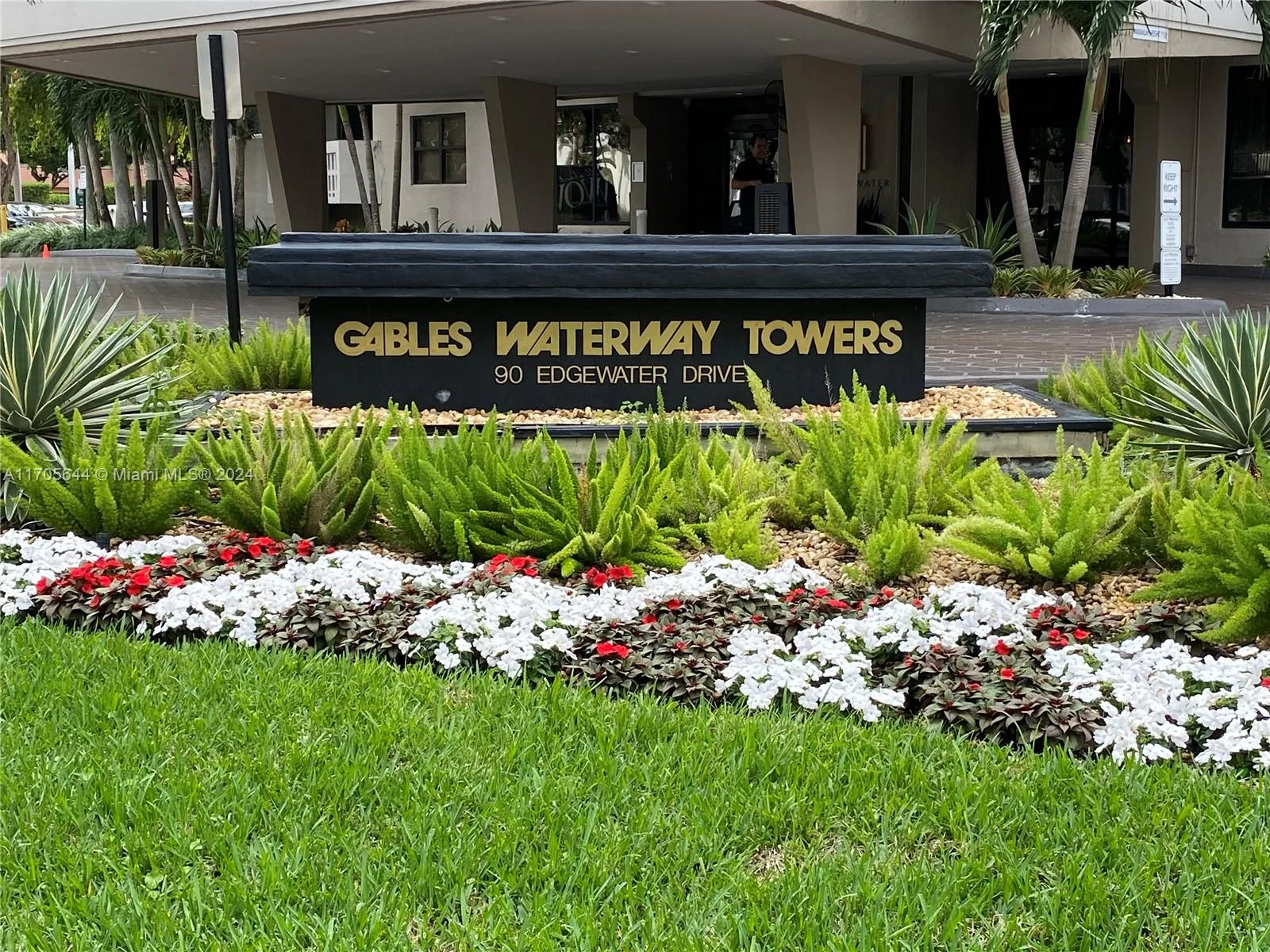 90 Edgewater Dr # 805, Coral Gables, FL 33133 photo 3
