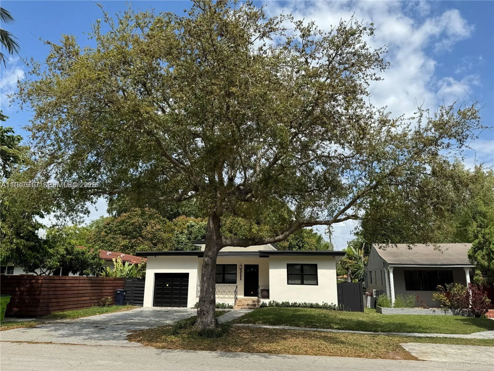 311 NE 90th St, El Portal, FL 33138 photo 2