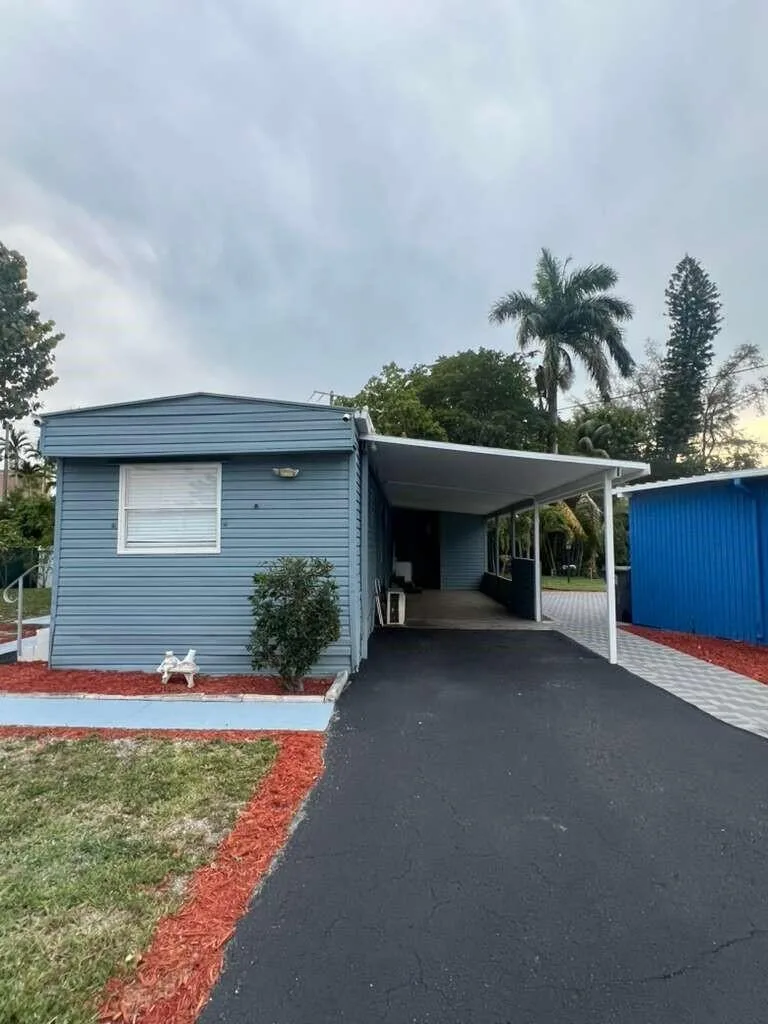 1495 Michelle Drive N # 41, West Palm Beach, FL 33409