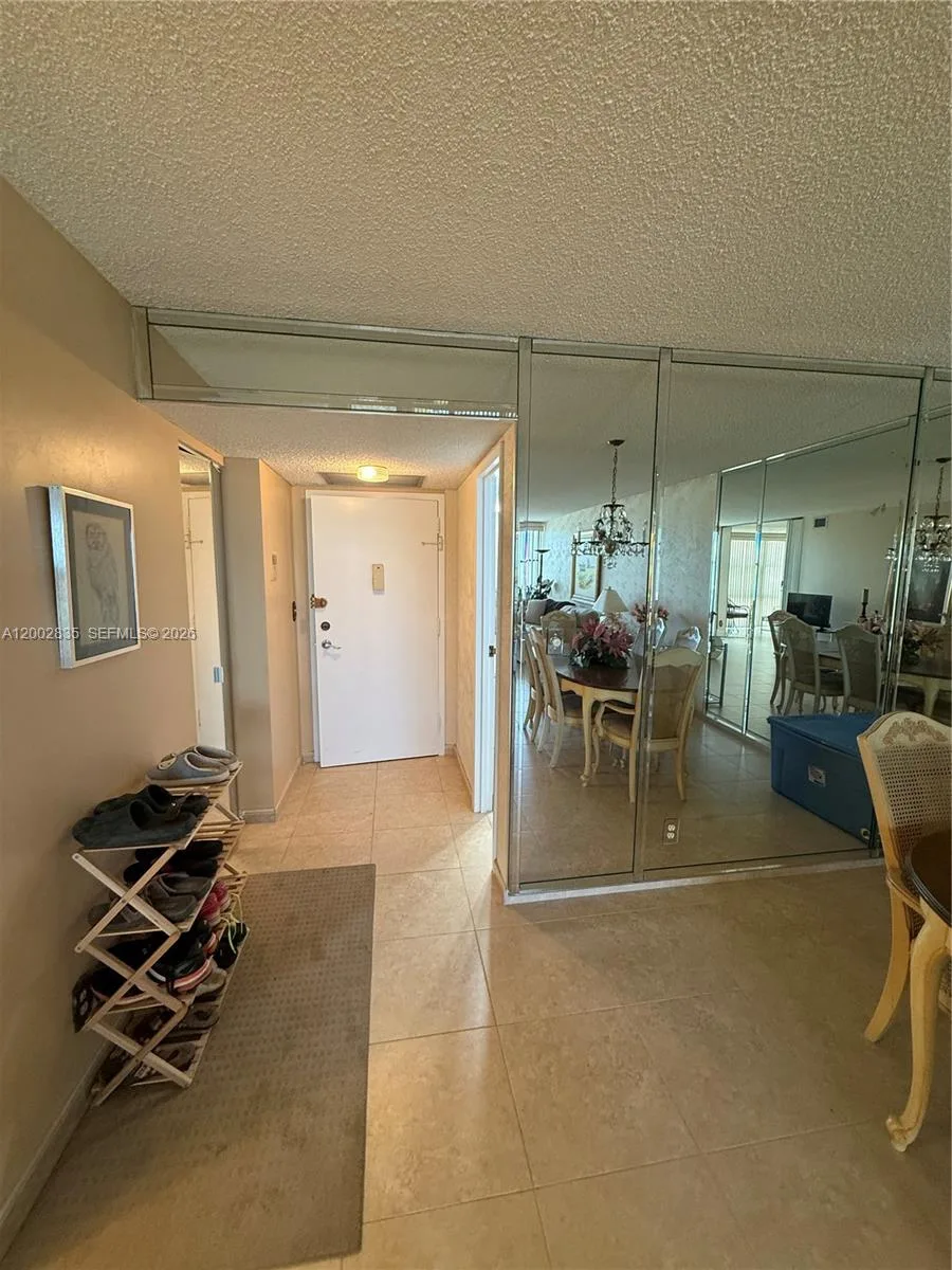 1000 Parkview Dr # 407, Hallandale Beach, FL 33009 — zdjęcie 3