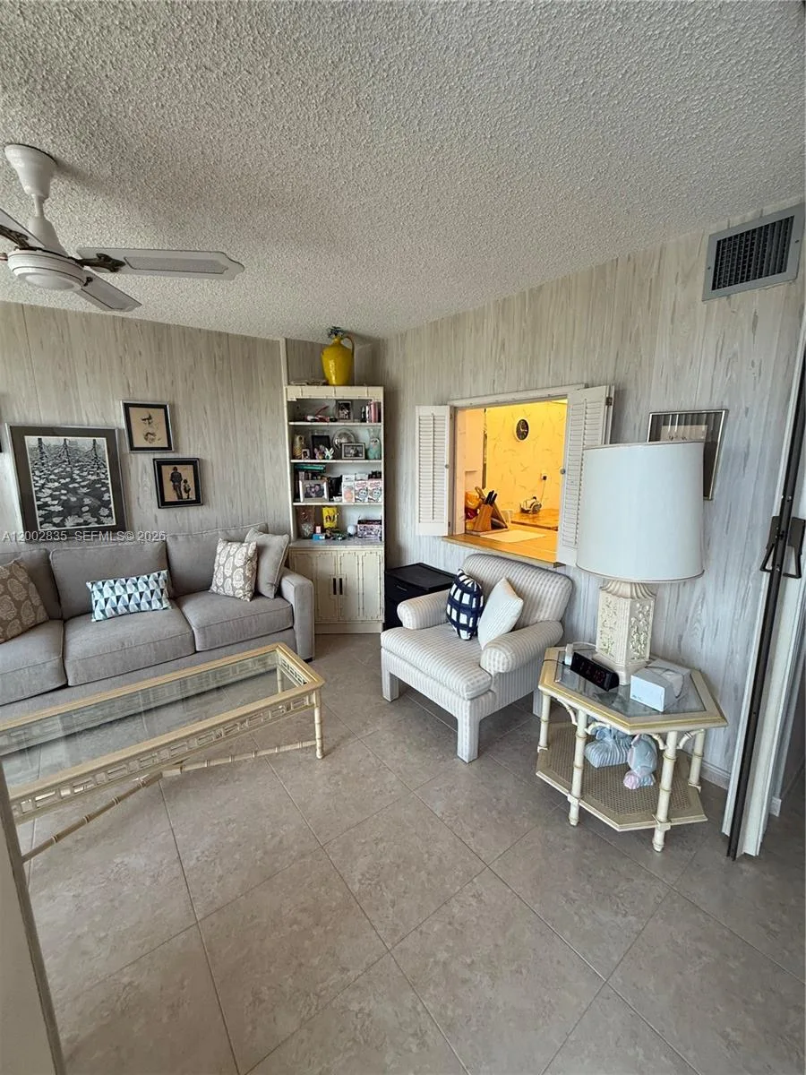 1000 Parkview Dr # 407, Hallandale Beach, FL 33009 — zdjęcie 4