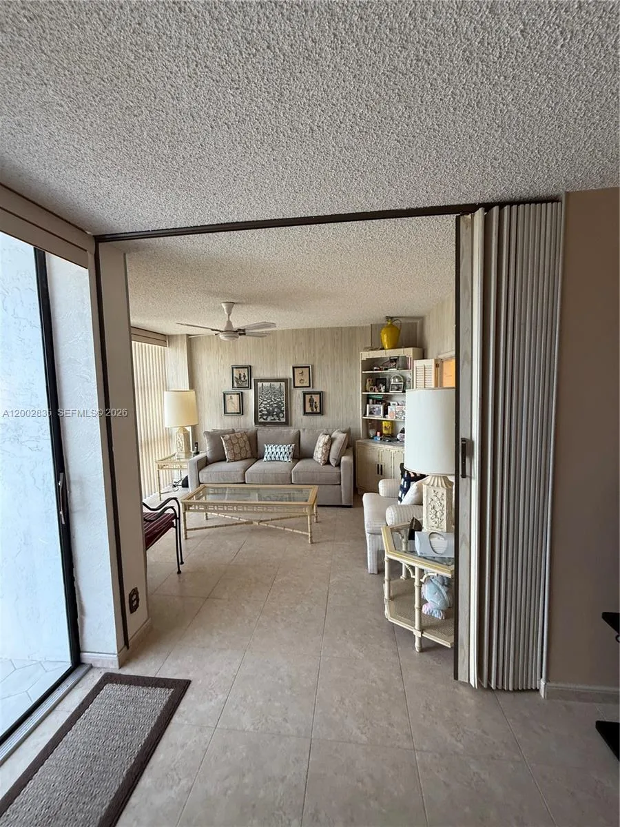 1000 Parkview Dr # 407, Hallandale Beach, FL 33009 — zdjęcie 5