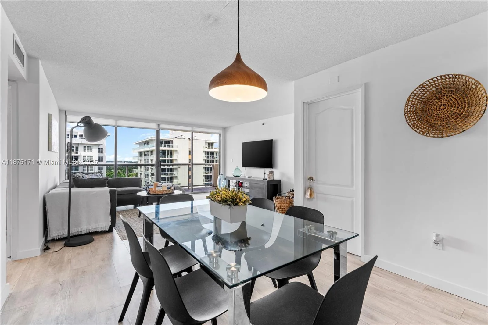 5757 Collins Ave # 1602, Miami Beach, FL 33140