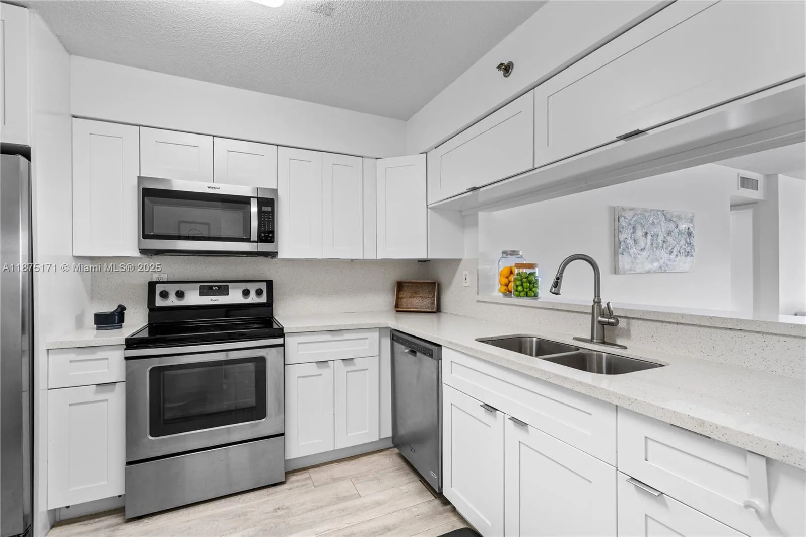 5757 Collins Ave # 1602, Miami Beach, FL 33140 photo 10