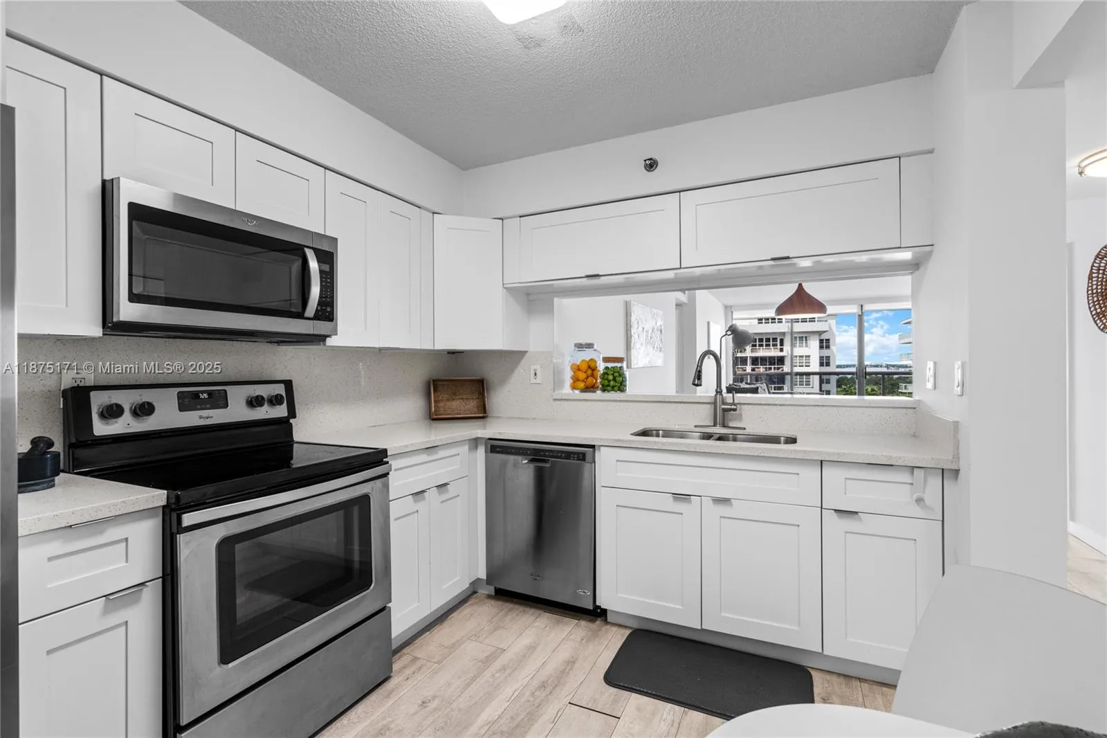 5757 Collins Ave # 1602, Miami Beach, FL 33140 photo 12