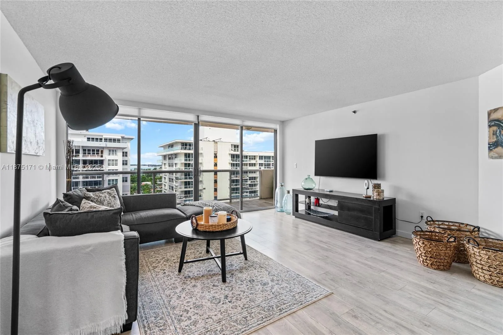 5757 Collins Ave # 1602, Miami Beach, FL 33140 photo 2