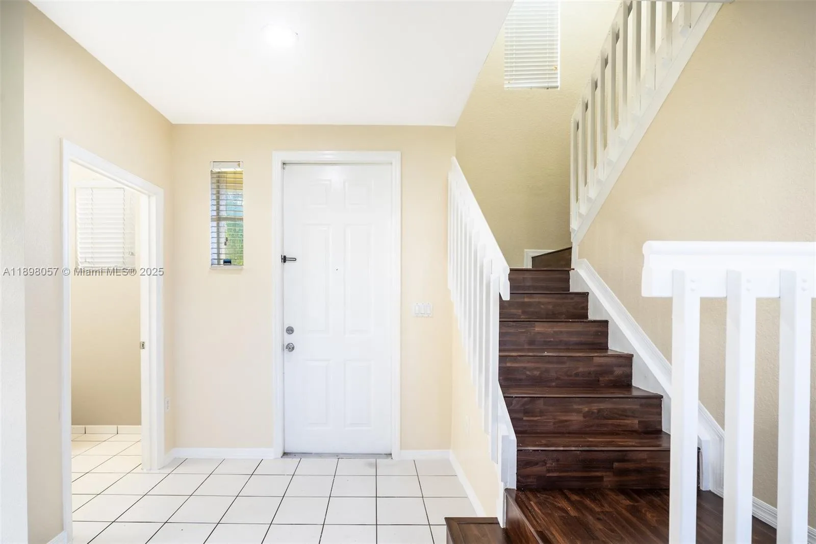 6051 SW 19th Pl, North Lauderdale, FL 33068 photo 11