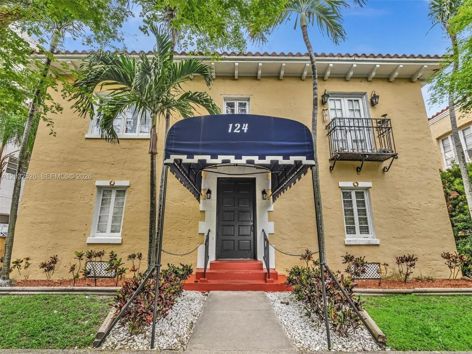124 Mendoza Ave # 6, Coral Gables, FL 33134