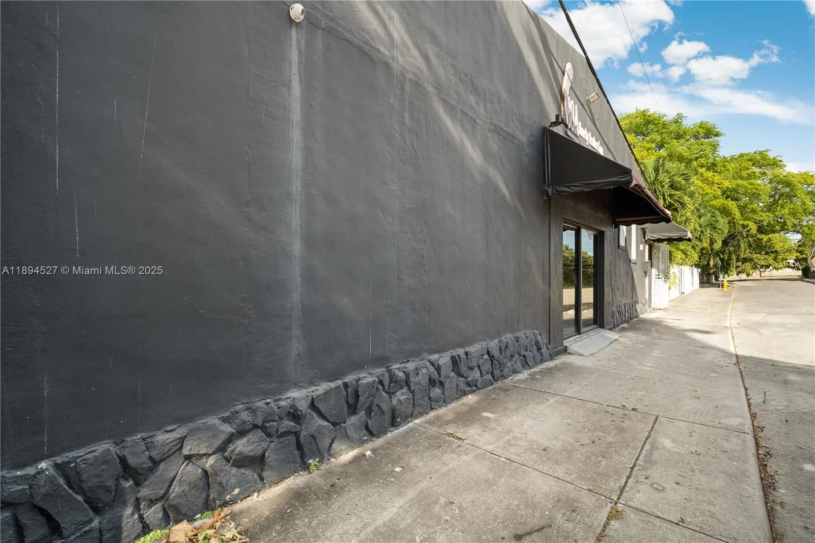 2900 NW 11th Ave, Miami, FL 33127 photo 3