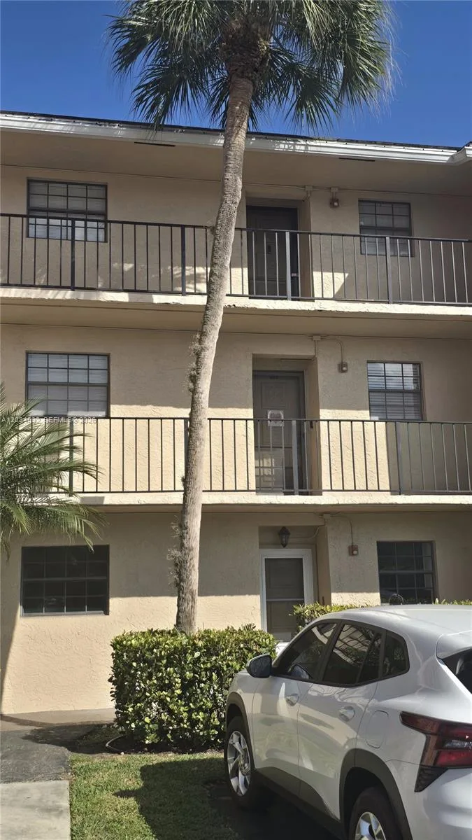 3351 NW 85th Ave # 316, Coral Springs, FL 33065