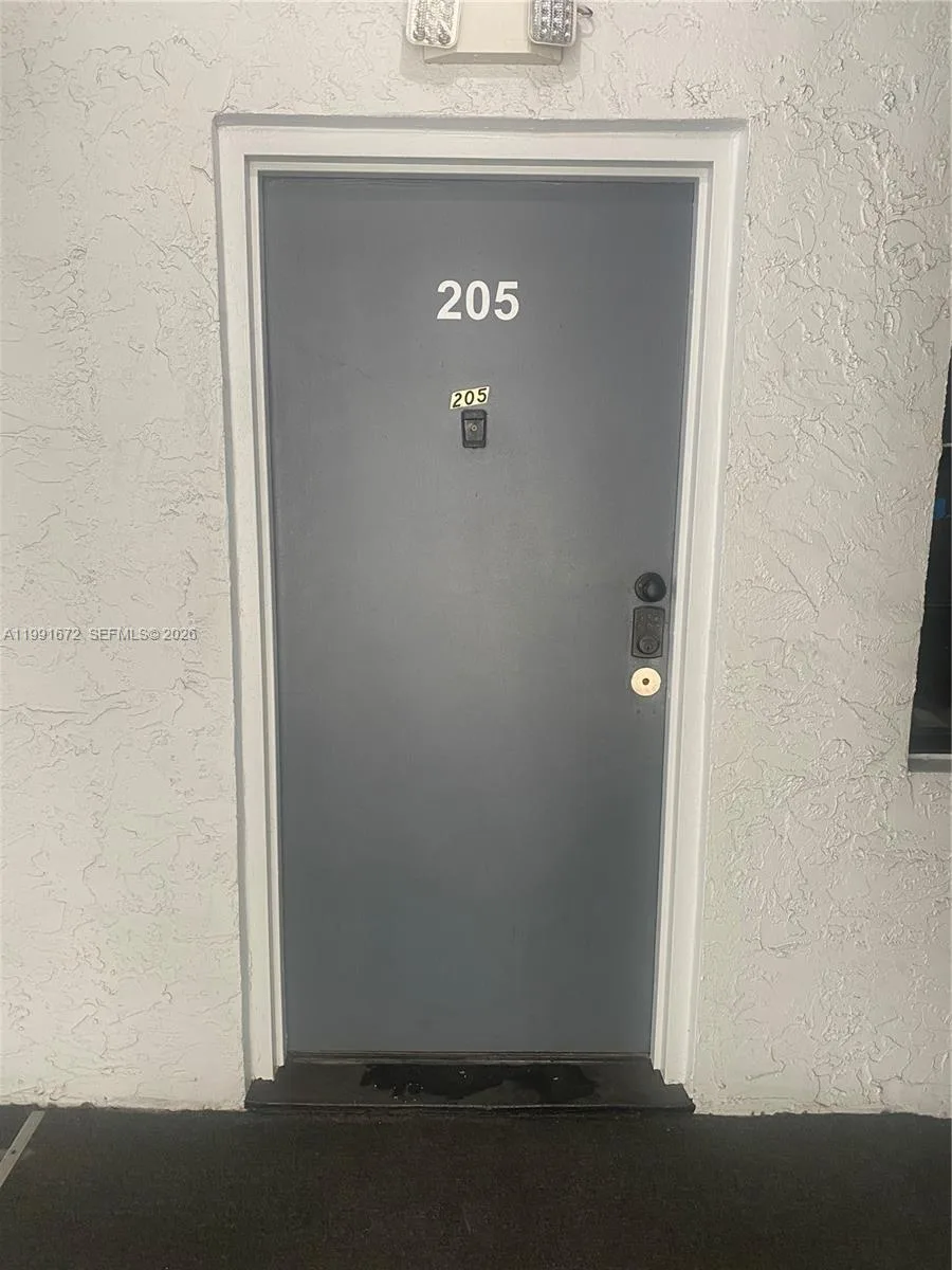 13500 NE 3rd Ct # 205, North Miami, FL 33161 photo 2