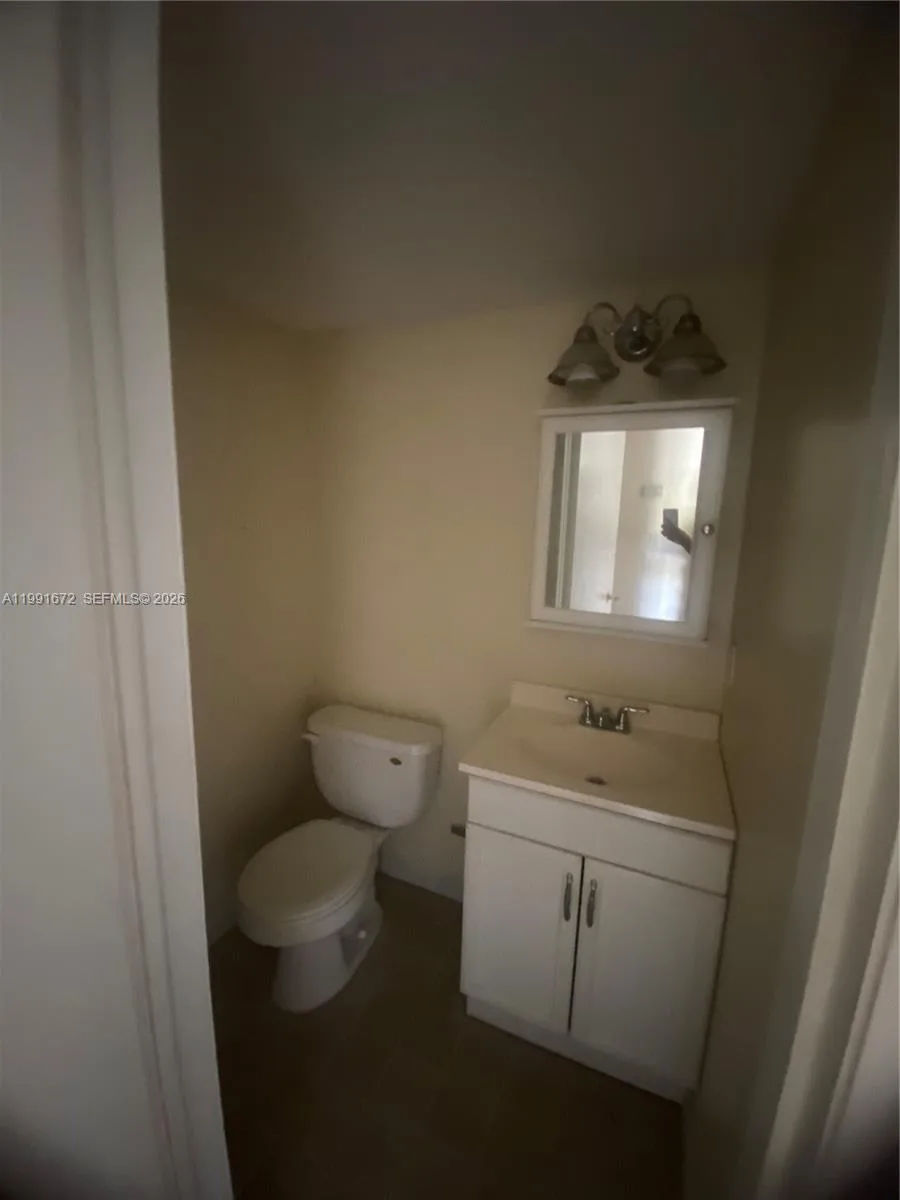 13500 NE 3rd Ct # 205, North Miami, FL 33161 photo 4