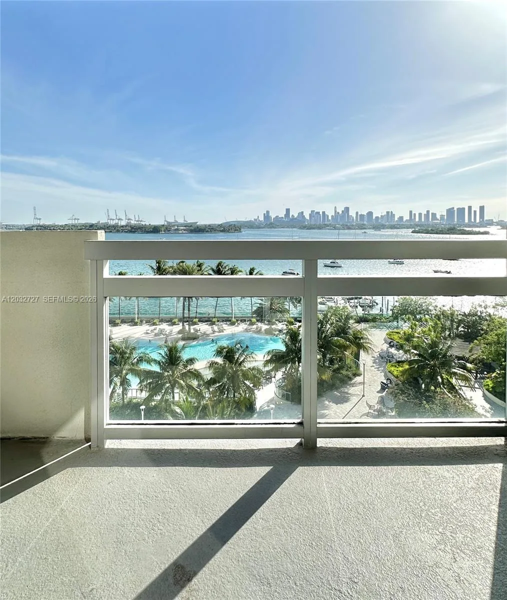 1500 Bay Rd # 820S, Miami Beach, FL 33139