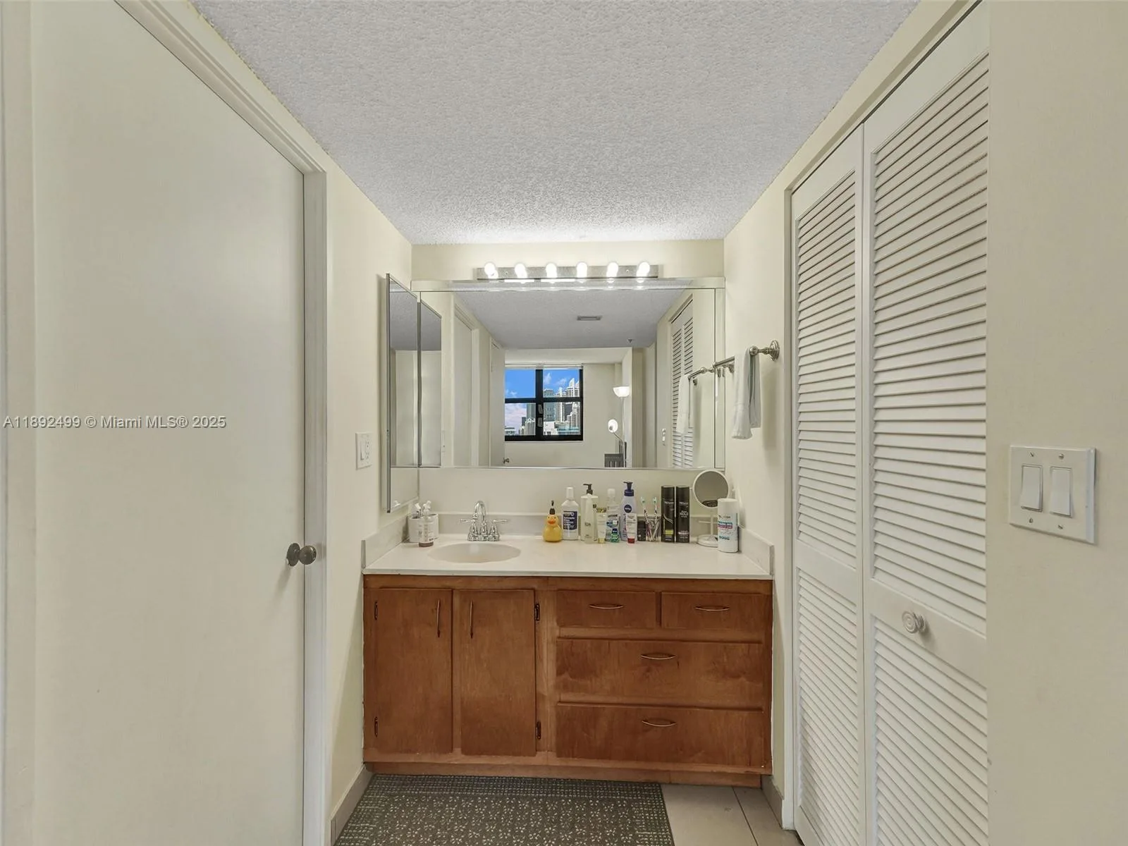 210 174th St # 2316, Sunny Isles Beach, FL 33160 photo 7