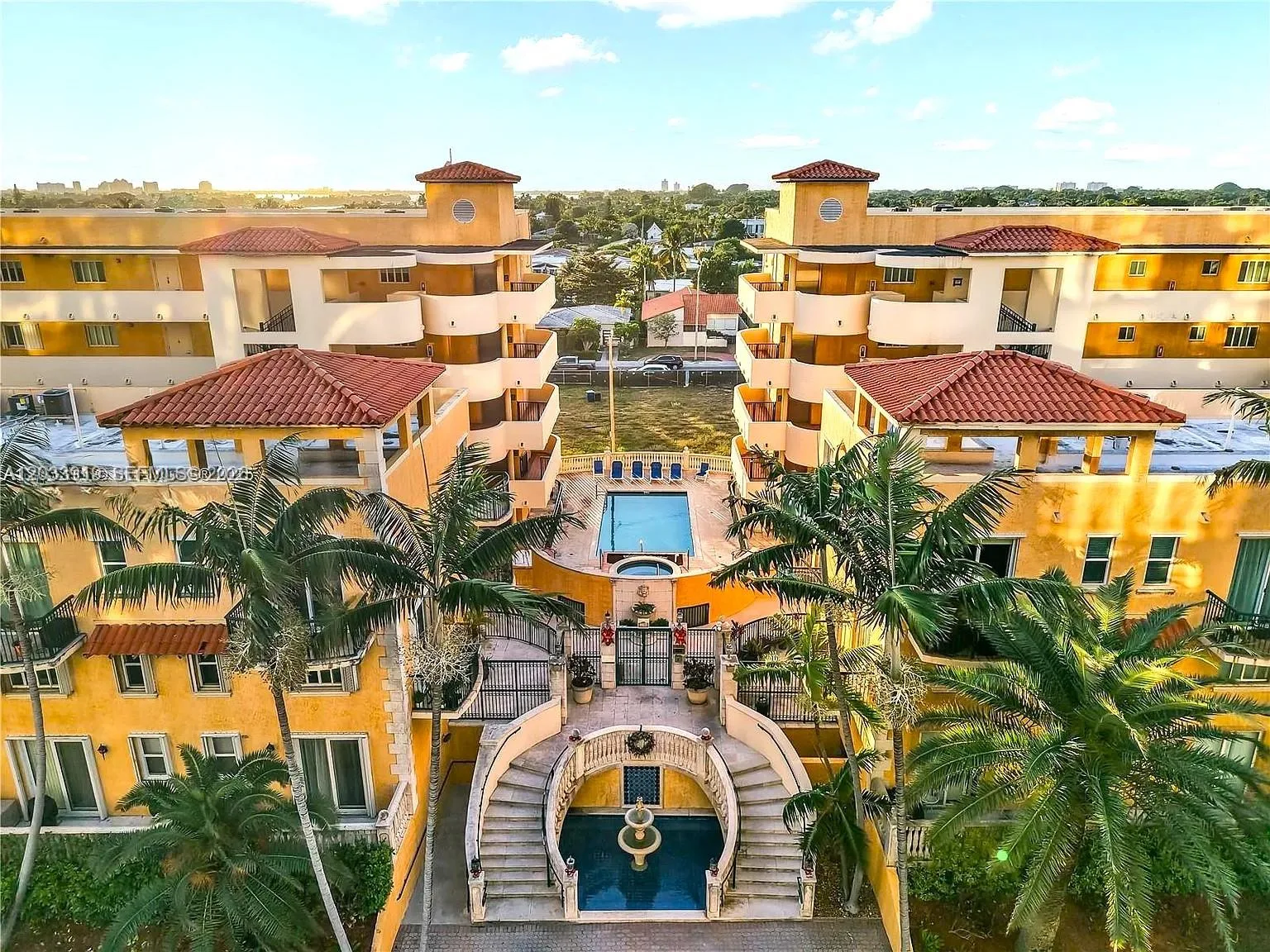 8888 Collins Ave # 314, Surfside, FL 33154