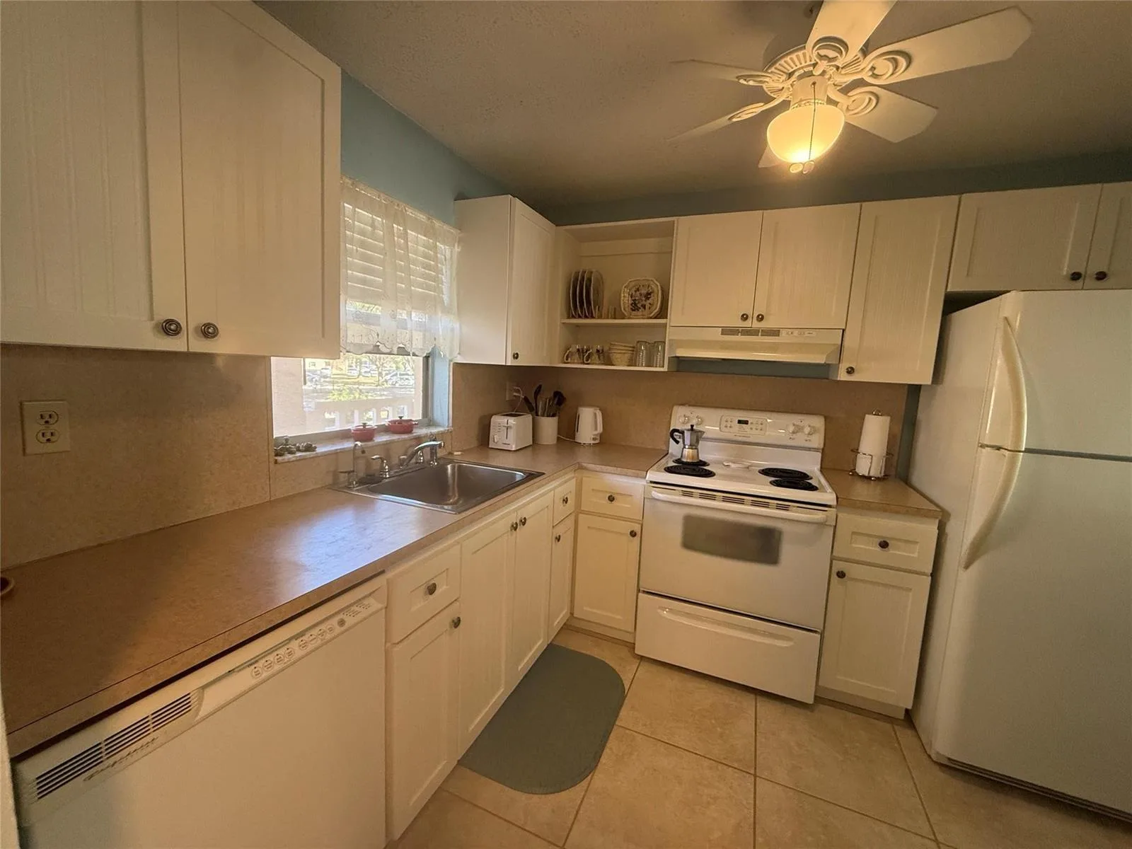2761 N PINE ISLAND Road # 204, Sunrise, FL 33322 photo 8