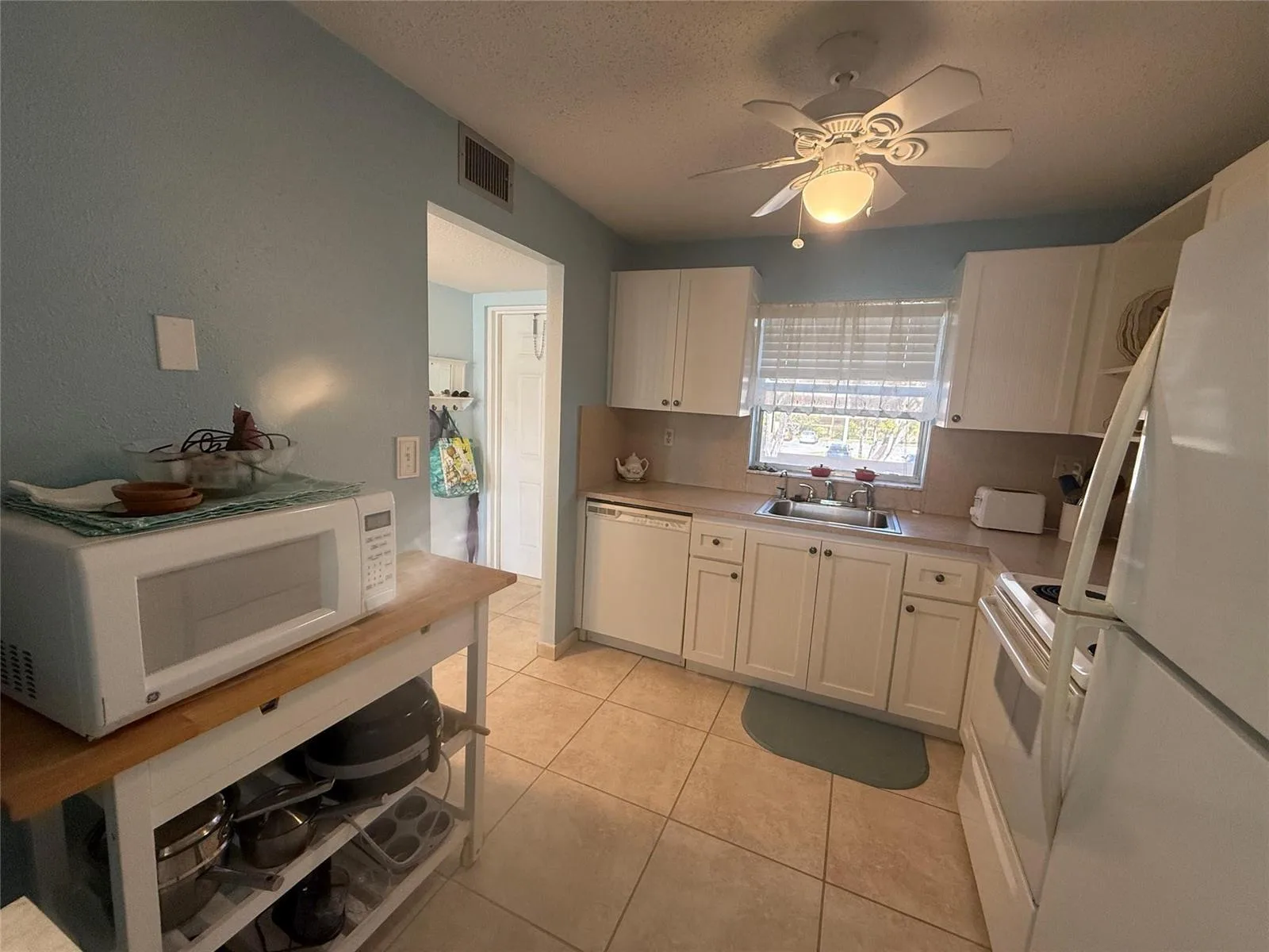 2761 N PINE ISLAND Road # 204, Sunrise, FL 33322 photo 9