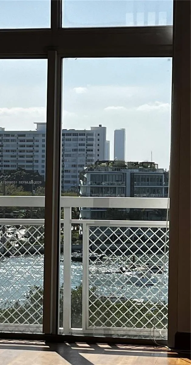 1701 Sunset Harbour Dr # L704, Miami Beach, FL 33139 photo 2
