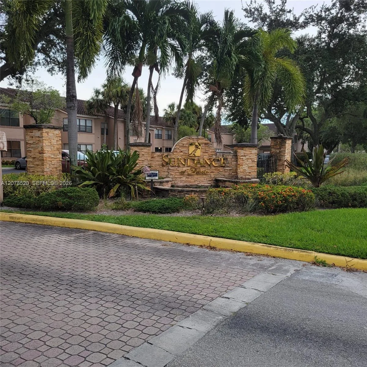 2926 S University Dr # 6102, Davie, FL 33328
