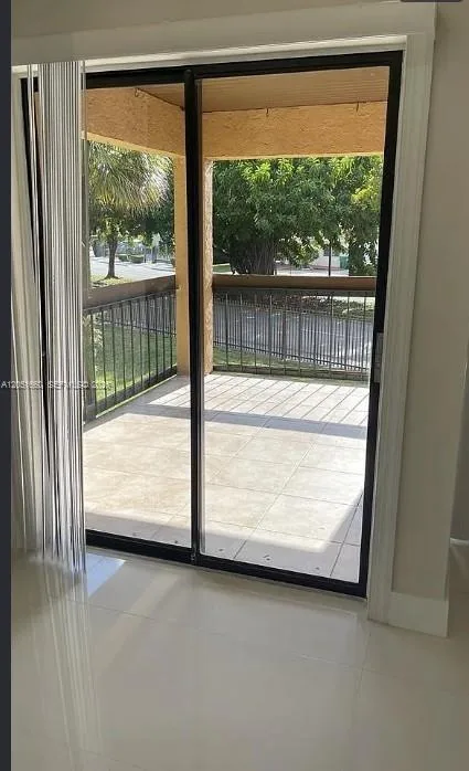 6745 SW 132nd Ave # 212, Miami, FL 33183 photo 3